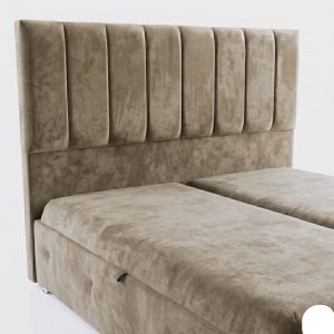 Beige fluwelen opbergbed met verticaal gestikt hoofdbord, detail van het hoofdeinde